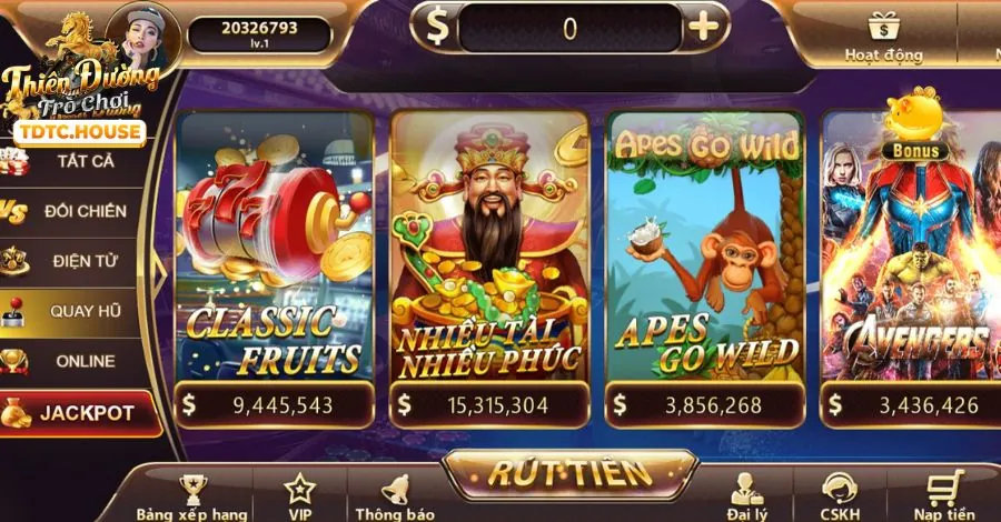 Máy slot với biểu tượng quay số may mắn và hiệu ứng nổ hũ